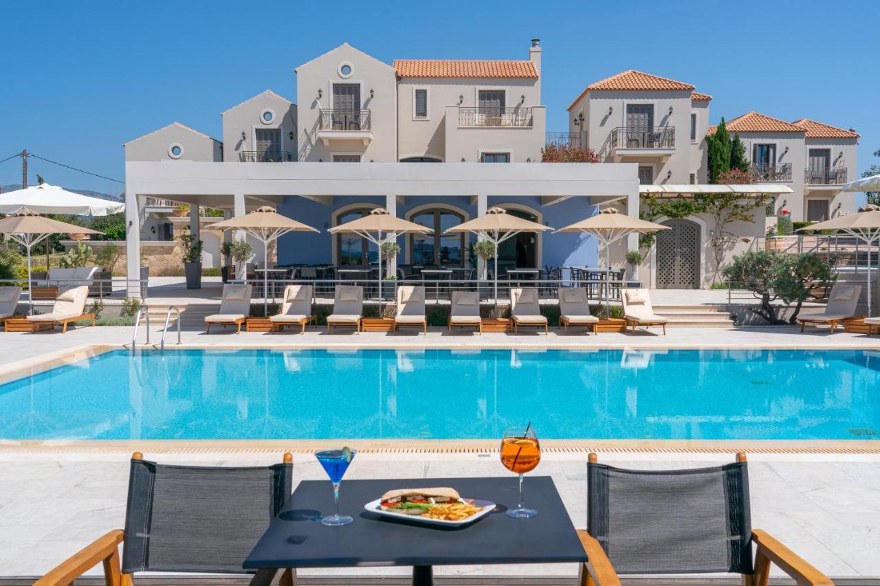 COSTA ROSSA BOUTIQUE HOTEL